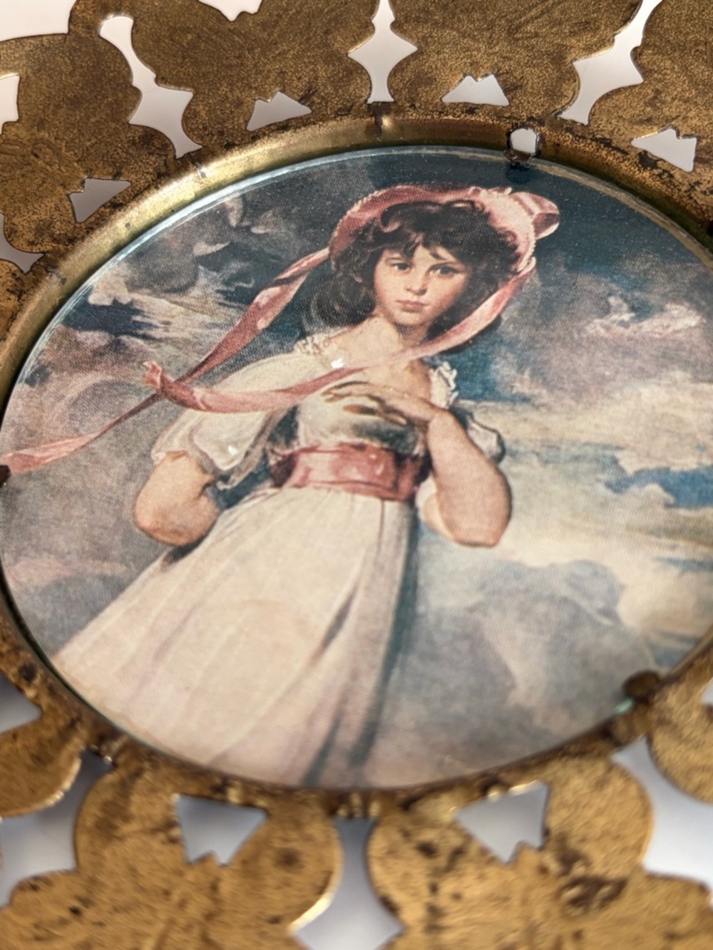 2 Vintage 6” Brass Butterfly Frame Hanging Art Pinkie Girl And Blue Boy England - Picture 9 of 10